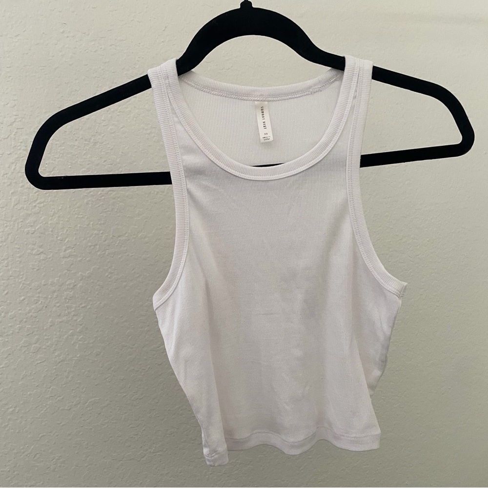 Women’s Aritzia Sunday Best Honor tank